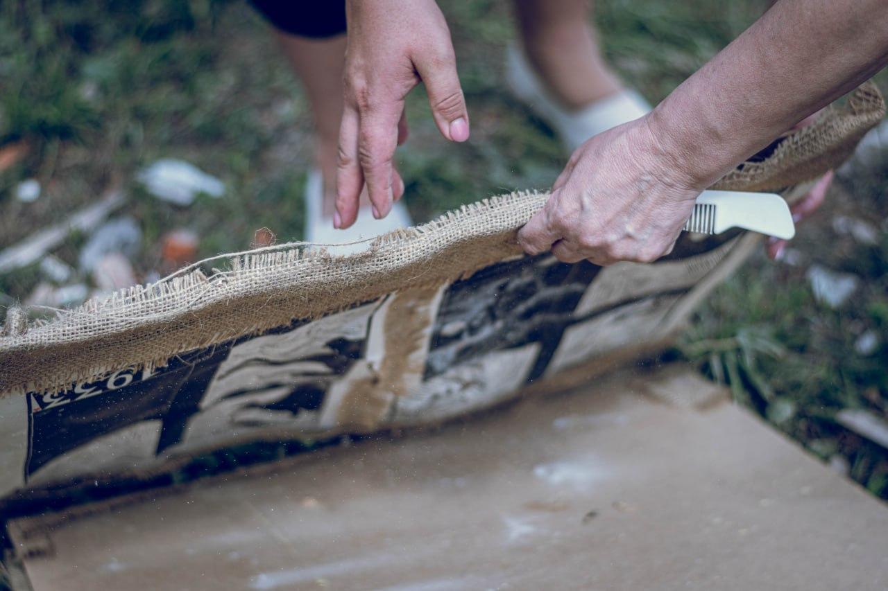 На Сумщині з-під завалів врятували 66 унікальних ліноритів, присвячених Голодомору