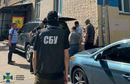 Правоохоронці проводять обшуки в нардепа