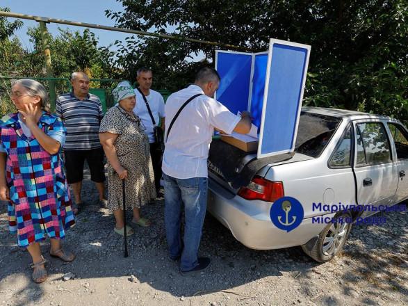 У Маріуполі окупанти «заганяють» людей на «виборчі дільниці» через проблеми з явкою — Андрющенко 