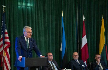 Президент Литвы: Разногласия между Украиной и Польшей необходимо устранить как можно скорее