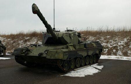 Україна отримала ще вісім танків Leopard 1 від Німеччини та Данії