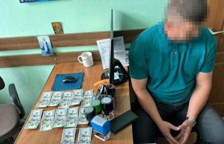 Голову ВЛК на Прикарпатті та заступника херсонського військкома затримала СБУ