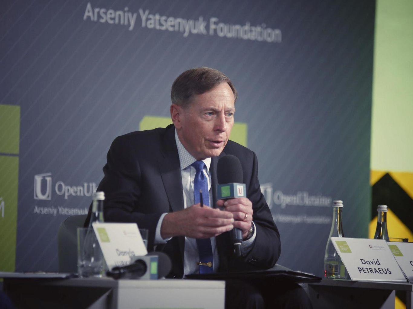 «Не варто боятися Путіна»: про що говорили на спецподії Київського Безпекового Форуму