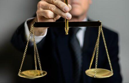 За 5,5 років судді, які не чинять правосуддя, отримали від держави 225 млн грн зарплати — журналістка-розслідувачка