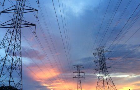 Україна сьогодні вже залучала аварійне постачання електроенергії з трьох країн