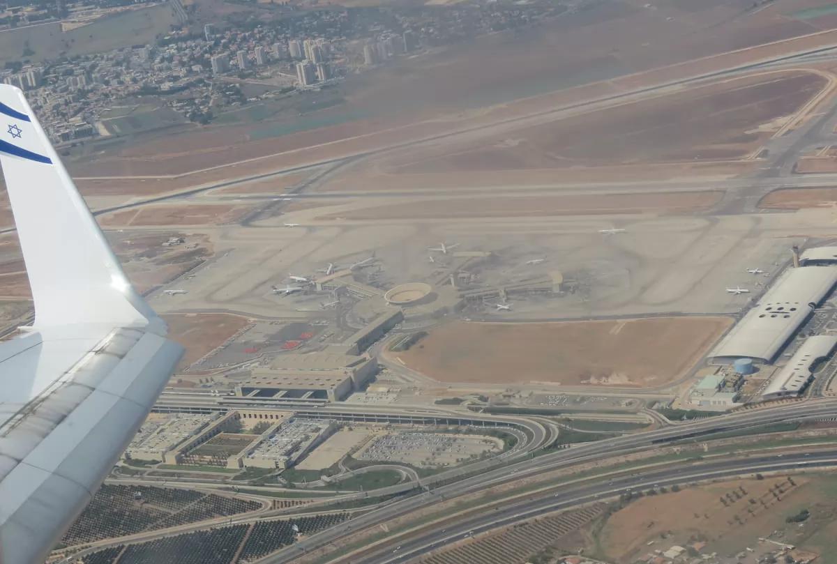 Перший евакуаційний рейс з українцями вилетів із Тель-Авіва