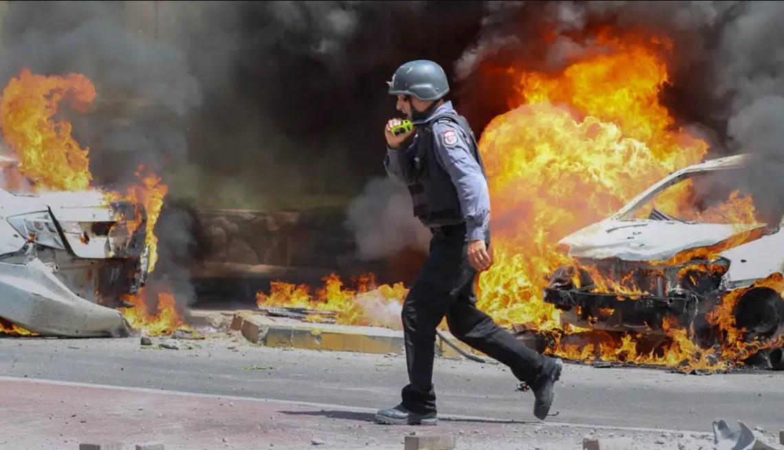 Маємо звернення від понад 100 українців, які не можуть виїхати з Ізраїлю — речник МЗС