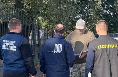 ДБР оголосило підозру у справі про «військову службу» футболістів з Івано-Франківська