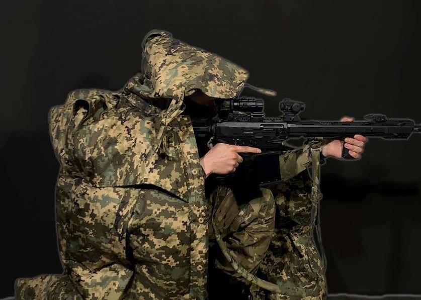 В Україні розробили плащ-невидимку для Сил оборони (ВІДЕО)