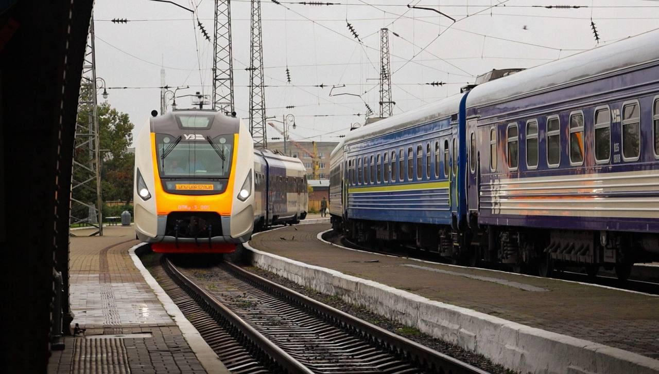 УЗ запустила новий сучасний потяг зі Starlink до Варшави