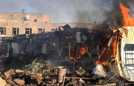 «Відчула ударну хвилю і втратила свідомість»: спогади місцевої жительки про ракетний обстріл ринку в Шевченковому