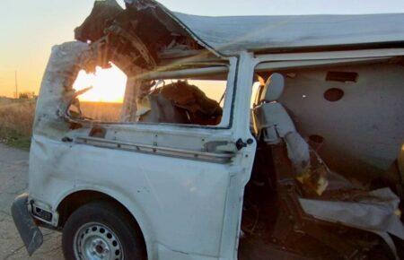 Окупанти поцілили дроном в евакуаційну автівку на Херсонщині, є поранені (ФОТО)