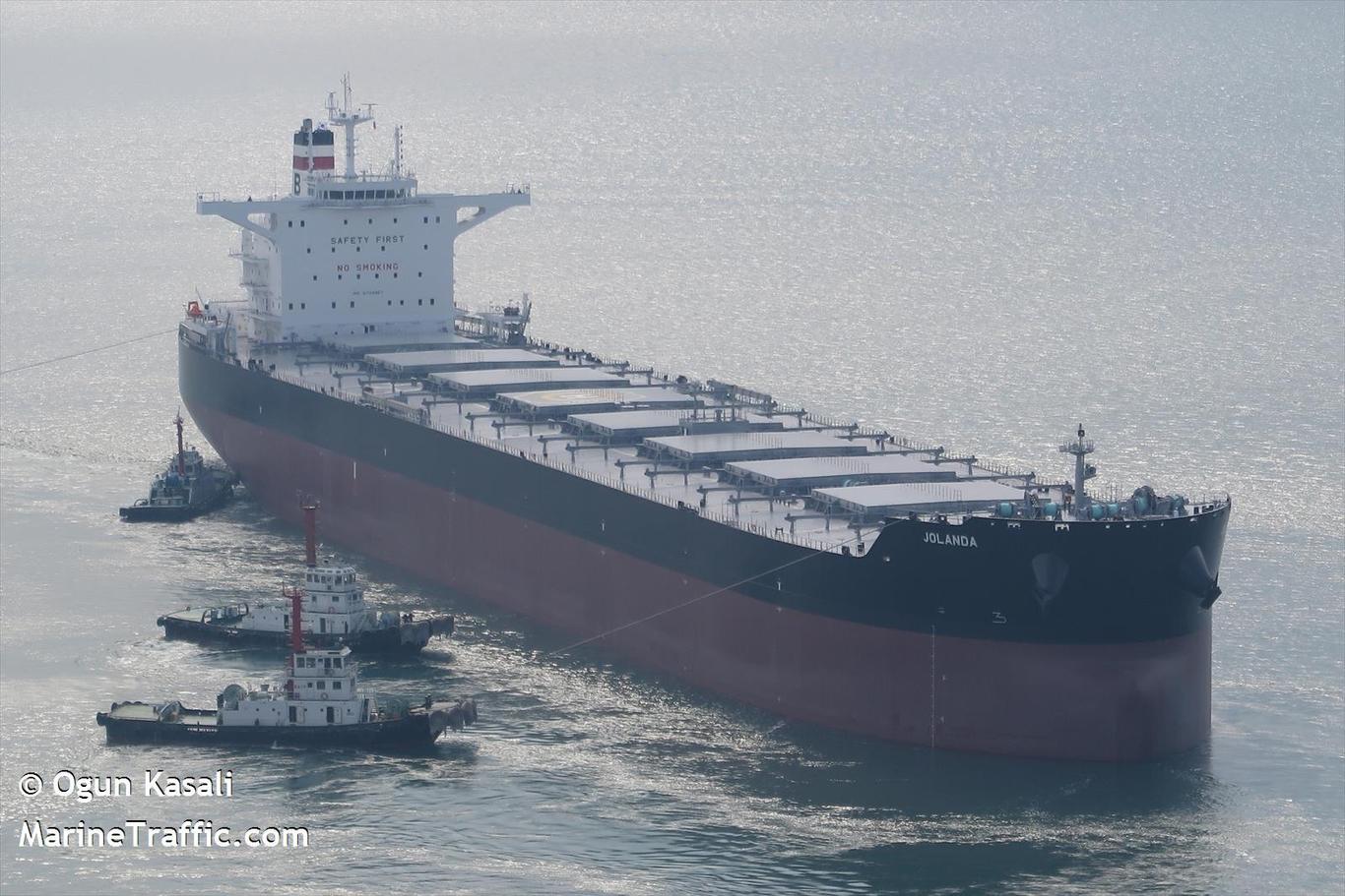 До портів Великої Одеси йдуть три судна