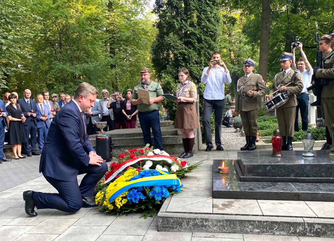 Марко Безручко: українсько-польська історія боротьби за незалежність. Як Польща вшановує пам'ять воїнів УНР?