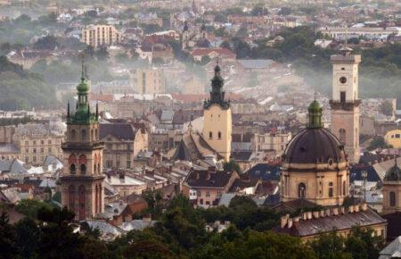 Львів — Варшава: практичний гід для подорожуючих