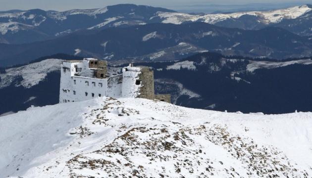 Рятувальники показали, як виглядає засніжений Піп Іван (ФОТО)
