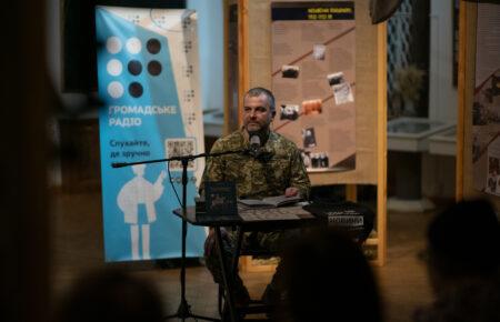 Василь Шандро про виставку та інформаційні бульбашки під час війни
