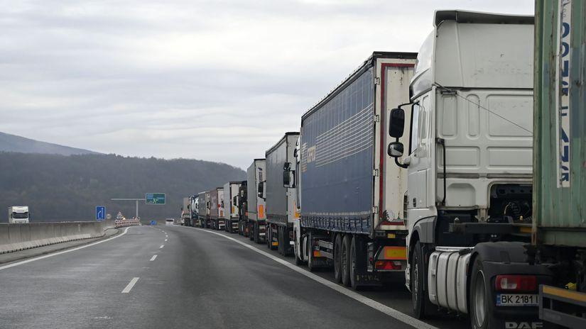 Словацькі перевізники попередили про блокування кордону з Україною