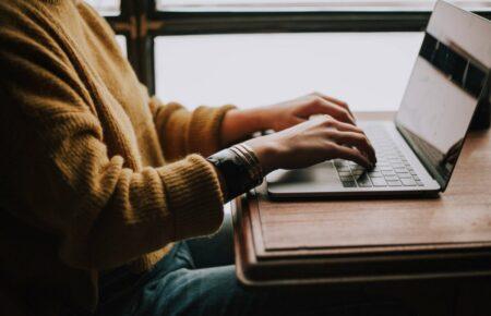 В Минцифры дали советы, как оставаться с интернетом во время блэкаута