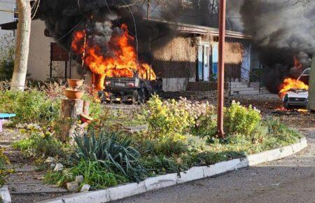 Російські окупанти обстріляли лікарню у Херсоні