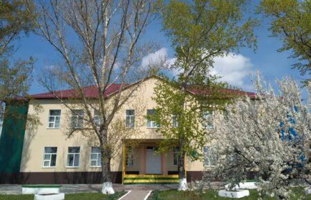 Окупанти облаштували кімнату допиту у шкільній їдальні: спогади вчителя зі Старобільщини