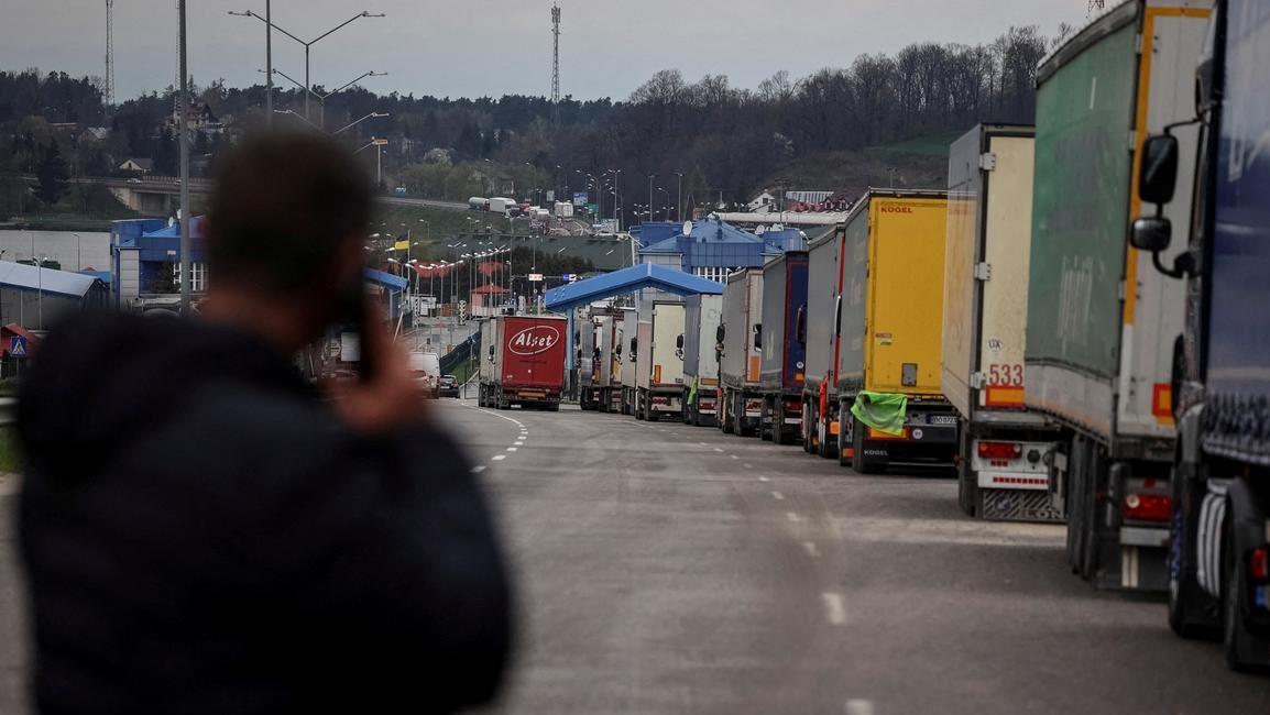 На території Польщі на в'їзд в Україну очікують понад 3000 вантажівок