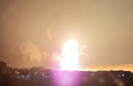 В сети показали момент уничтожения большого десантного корабля оккупантов «Новочеркасcк» (ВИДЕО)