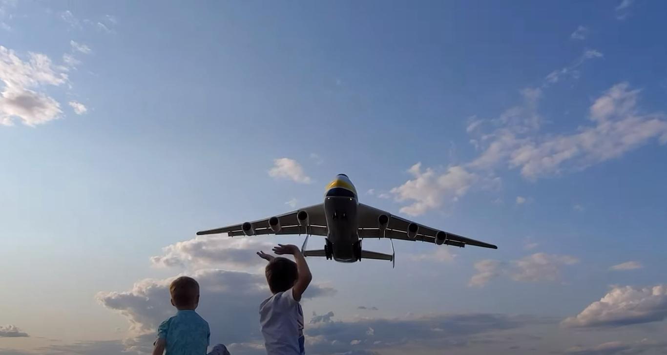 Чому «Антонов» не створив дві «Мрії»?