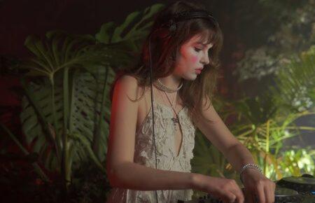 «На українській сцені зараз мало квір-людей» — Human margareeta про безкоштовну програму навчання діджейок