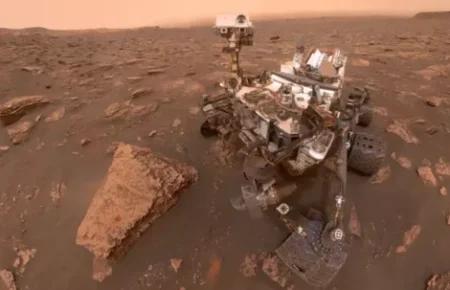 Марсохід Curiosity показав 12 годин на Червоній планеті