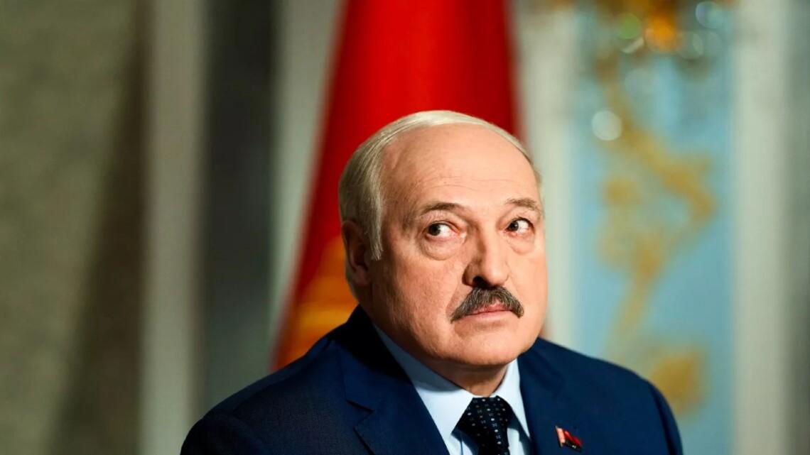 Лукашенко каже, що Білорусь отримала від Росії комплекси «Іскандер»