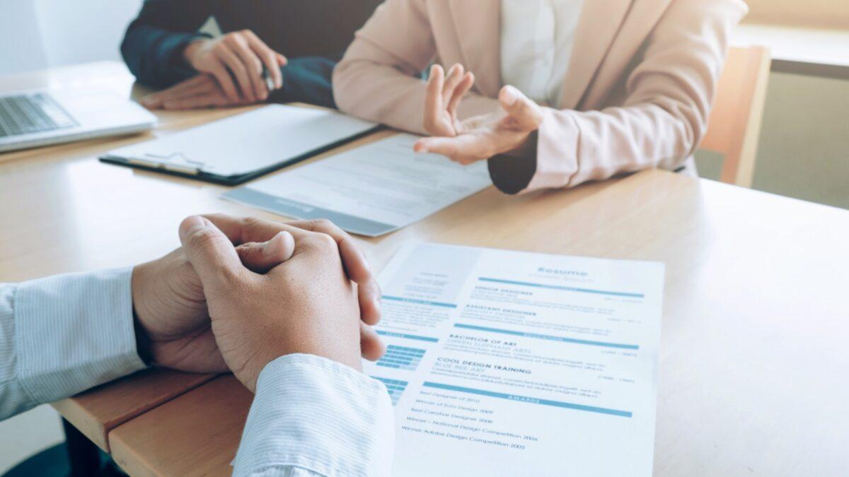 Які області в Україні є лідерами за кількістю вакансій?