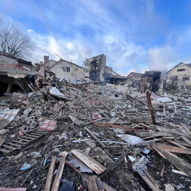 Russians shell Marinka community: one person killed and one wounded