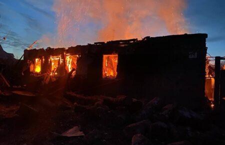 Росіяни вночі з мінометів обстріляли Вовчанськ, а зранку скинули авіабомбу