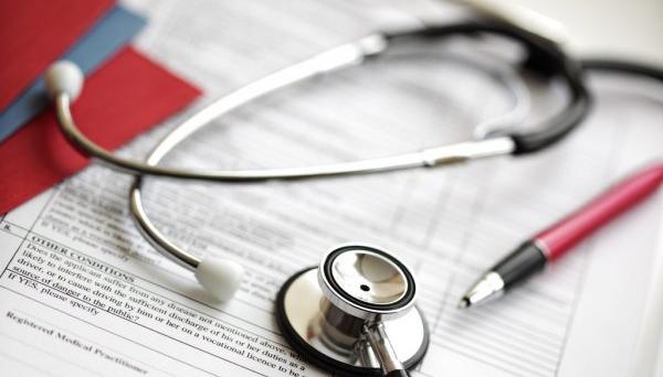 На окупованій Луганщині сільські амбулаторії припинили обслуговувати людей без російських паспортів