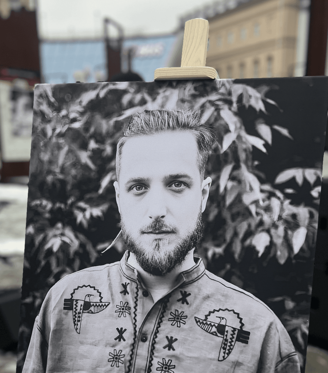 У Києві попрощалися з поетом і воїном Максимом Кривцовим (ФОТО, ВІДЕО)