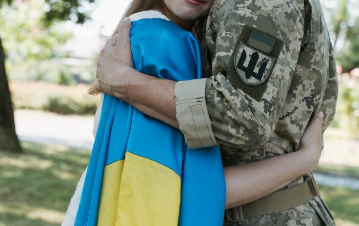 Навчання ІТ для партнерок військовослужбовців: як отримати унікальну можливість?