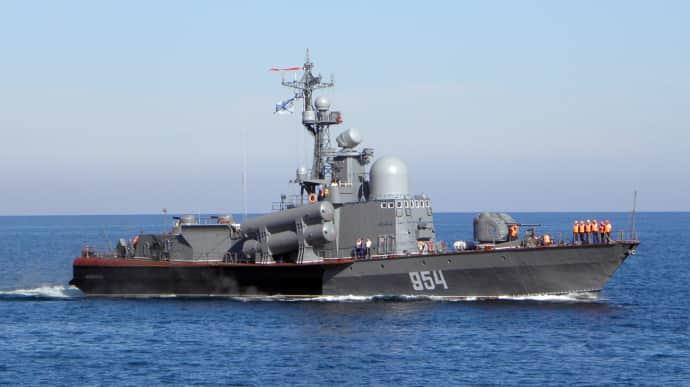 Знищення катера «Івановєц» призвело до нестандартної ситуації для Чорноморського флоту окупантів — ВМС