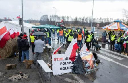 Інформаційно Росія сильно «розкручує» протести фермерів та намагається підв’язати їх до України — політичний аналітик