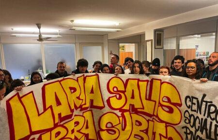 Консульство Угорщини у Венеції захопили десятки активістів