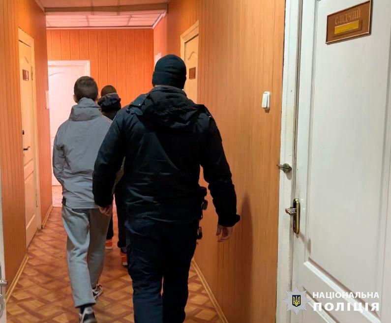 На Харківщині підлітки знімали на відео вбивство чоловіка — поліція