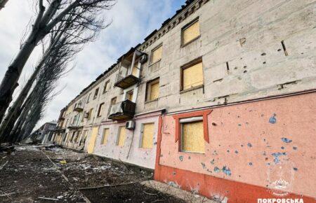 Обстріли Покровська: росіяни вчора пошкодили котельню та десятки житлових будинків
