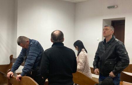 Суд закрив справу щодо двох ексміліціонерів, які під час Революції Гідності видавали автомати «тітушкам»