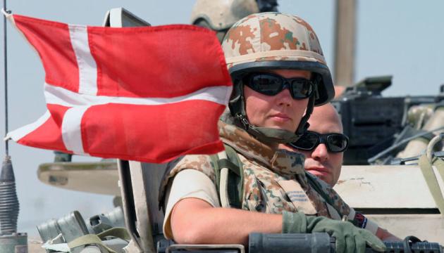 Данія планує призивати жінок на строкову службу, щоб оновити систему оборони