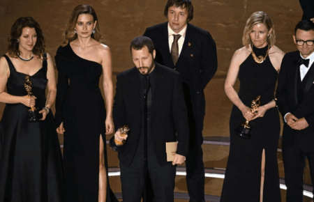 Складно уявити, що «Оскар» віддали б комусь іншому в номінації, коли є «20 днів у Маріуполі» — кінокритикиня