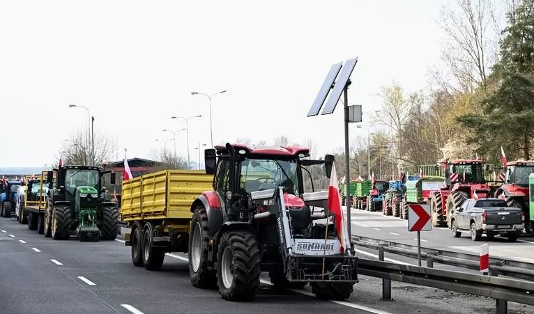 Польські протестувальники розблокували пункт пропуску «Зосин — Устилуг»