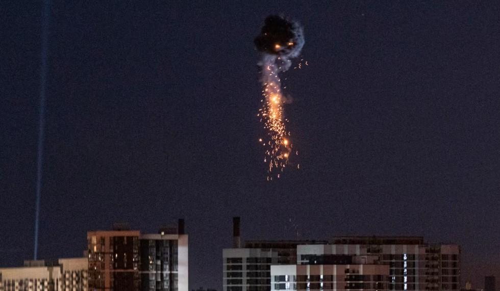 Над Києвом сили ППО вночі збили близько 10 ракет ворога