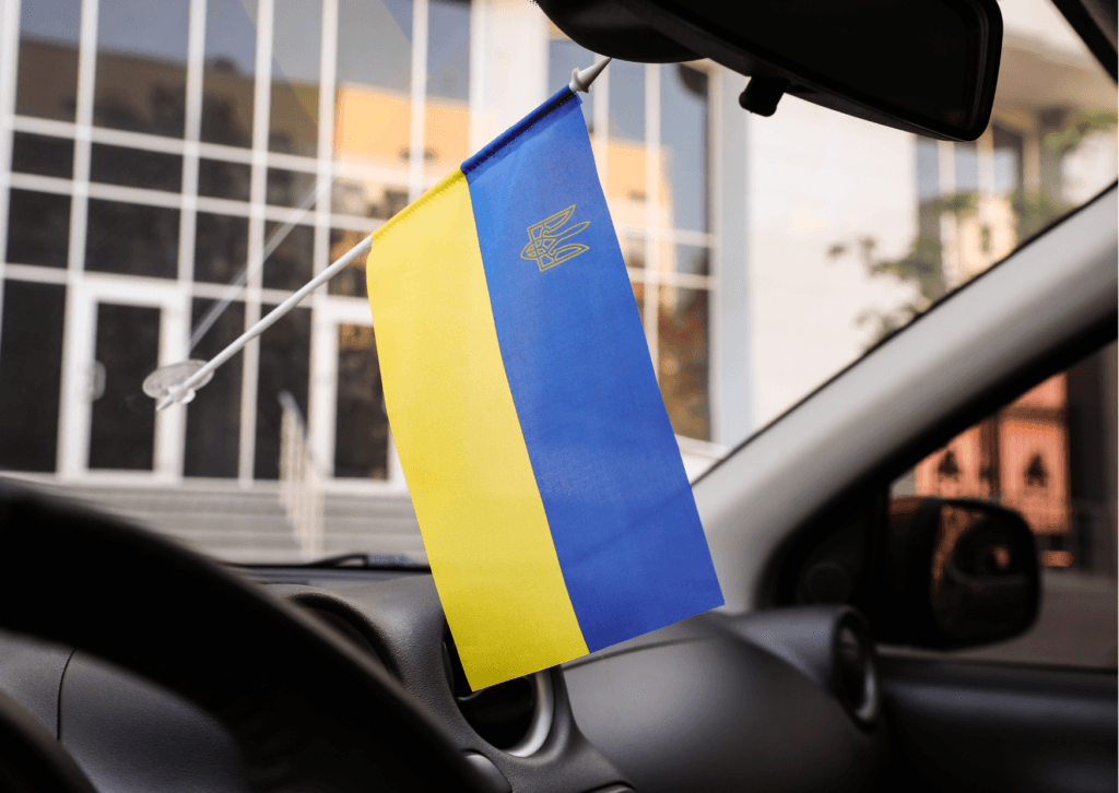 Місяць за місяцем дешевшають Tesla: Станіслав Бучацький про український авторинок