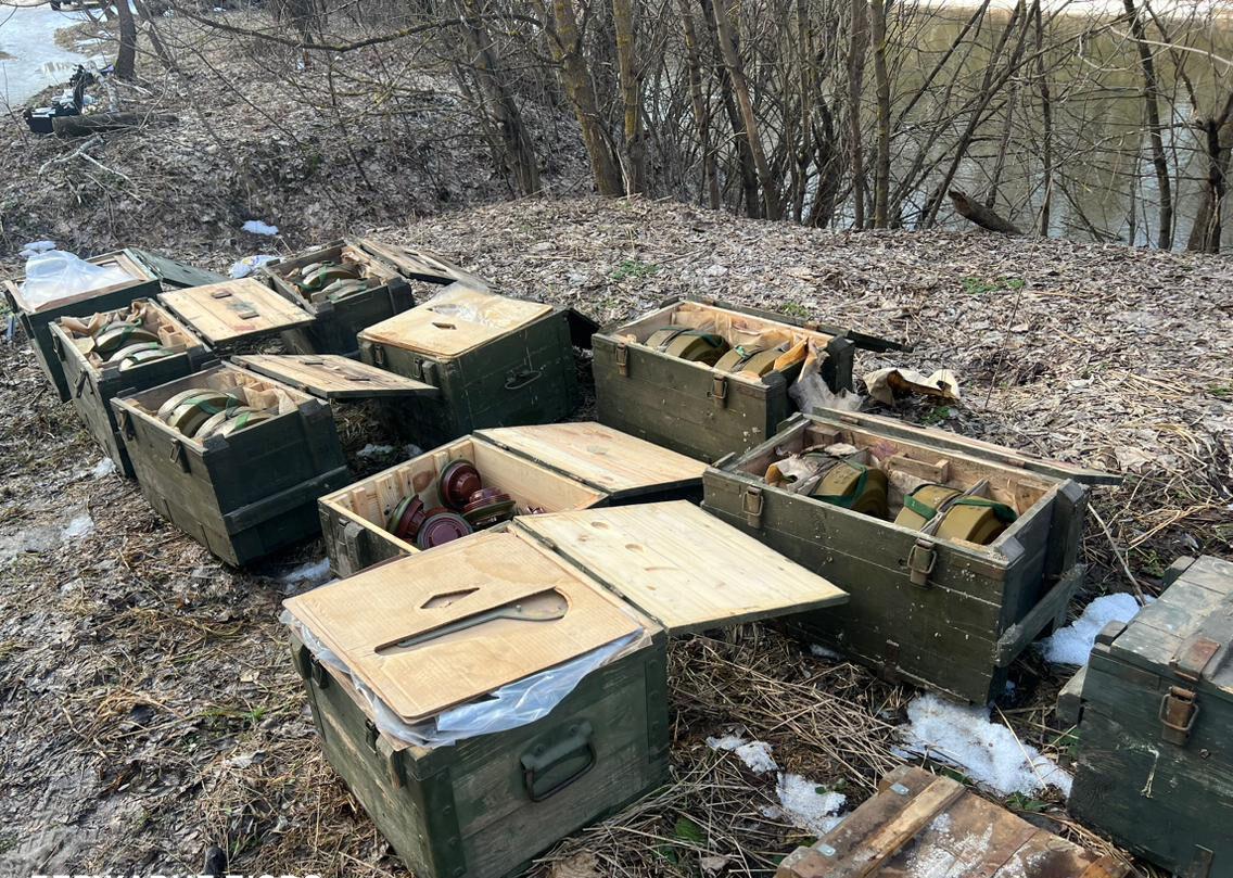 На Сумщині знайшли схрон із боєприпасами для ДРГ російських окупантів