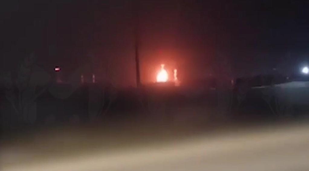 У Краснодарському краї група безпілотників атакувала нафтопереробний завод (ВІДЕО)